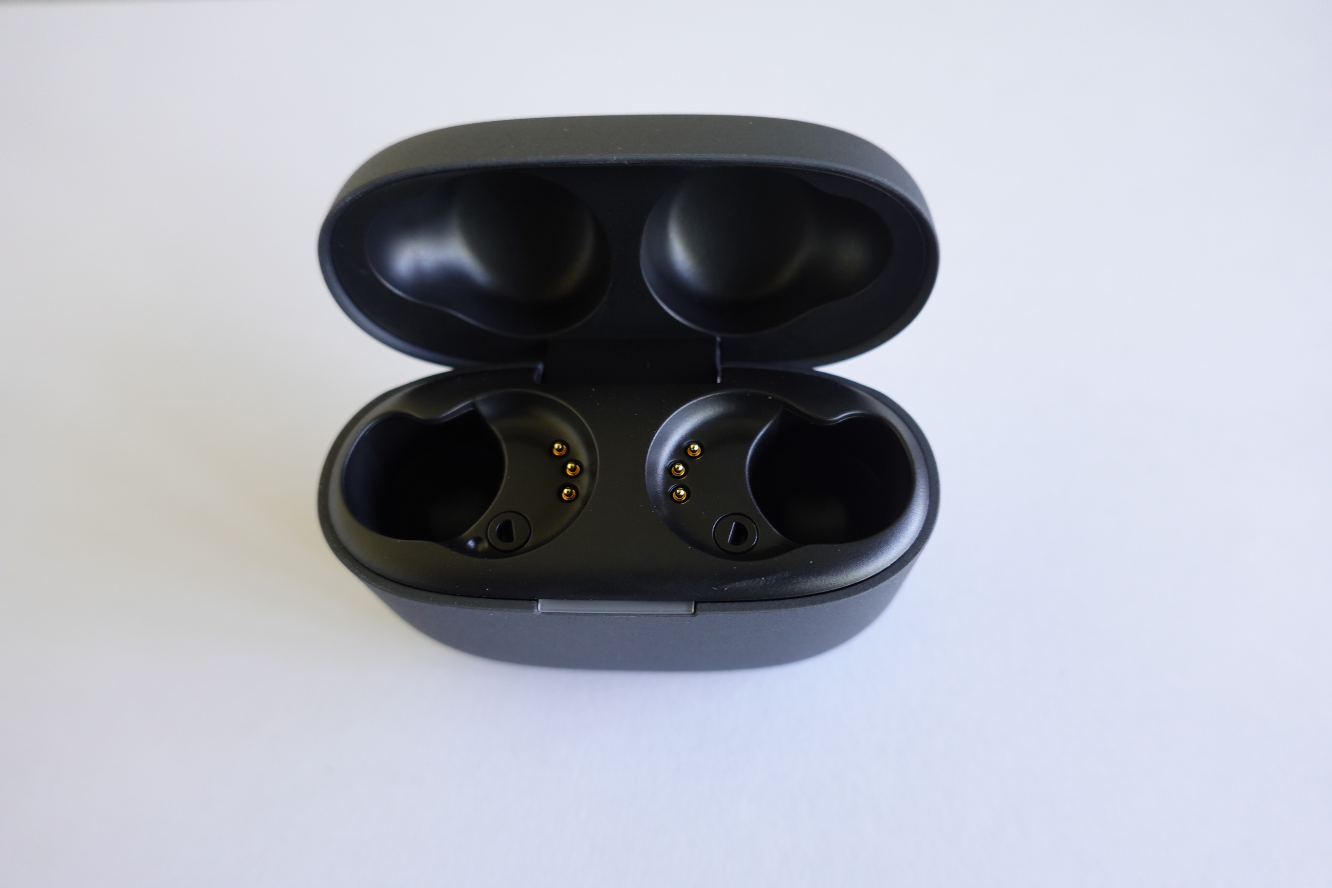 WF-LS900N CASE (Charging case) schwarz